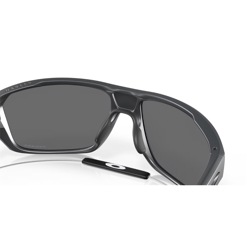 Oakley Split Shot in Matte Black Prizm Black Polarized Lens-6